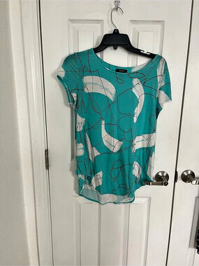 ALFANI Abstract Short Sleeve Blouse in Blue & White Size Medium